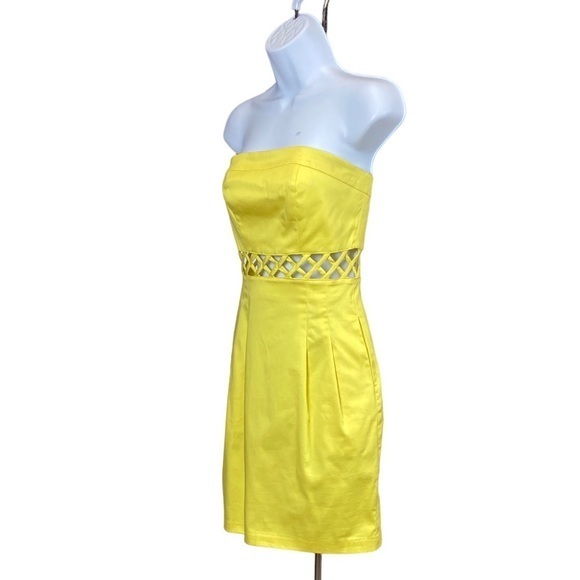 Women’s Lipsy London Strapless Dress - Picture 3 of 9